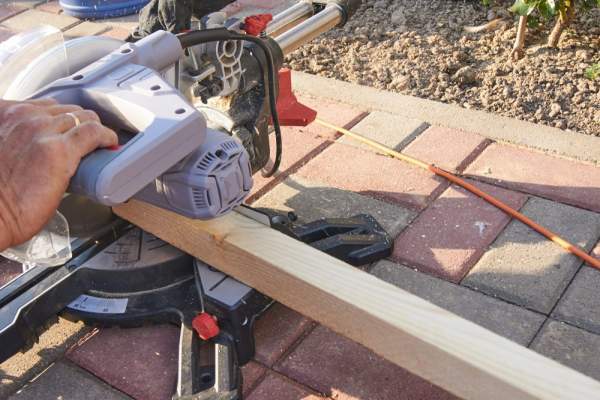 Best Miter Saw For Homeowner