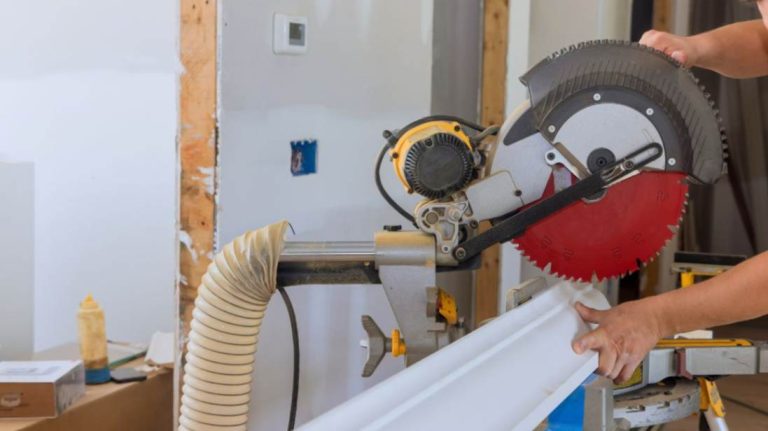how to cut baseboard corners with miter saw